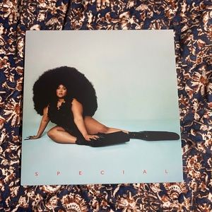 Lizzo “Special” vinyl NEW